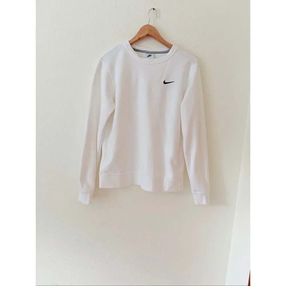 Nike Men's White Club Fleece Crew size Medium